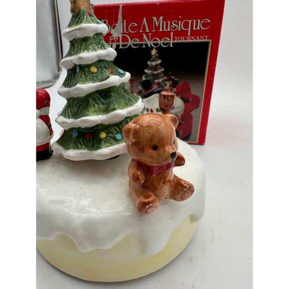 Revolving Christmas music retro vintage music box tree santa snowman bear - Picture 2 of 7